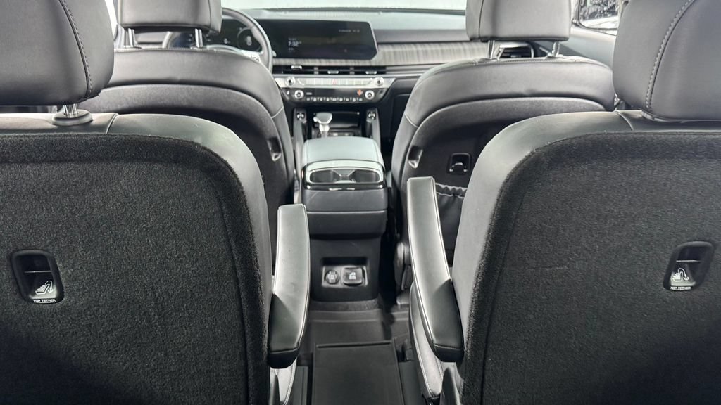 Used 2024 Kia Telluride SX Prestige AWD/4WD image 19