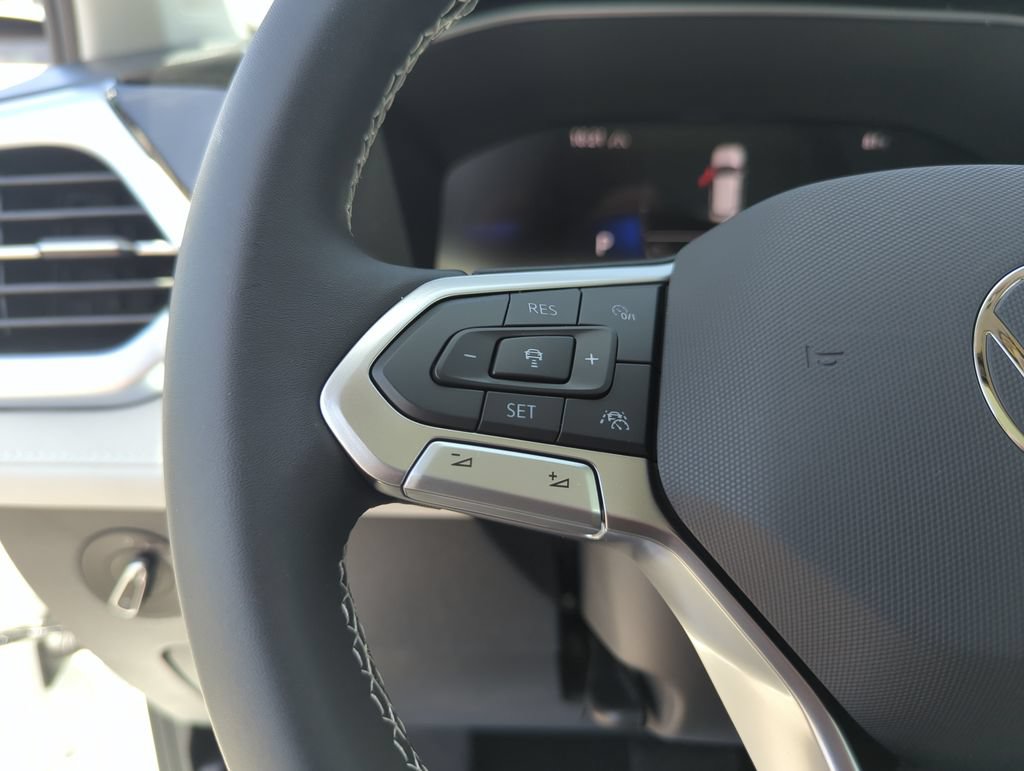 New 2026 Volkswagen Taos SE AWD/4WD image 41