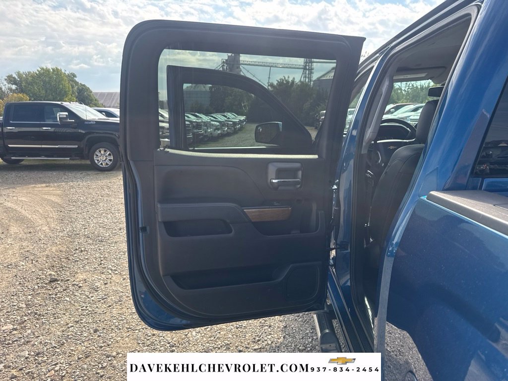 Used 2018 Chevrolet Silverado 1500 LTZ w/ LTZ Plus Package AWD/4WD image 37