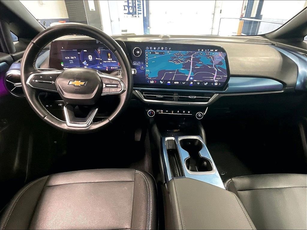 Used 2024 Chevrolet Equinox EV LT w/ LPO, Trailering Package FWD image 22