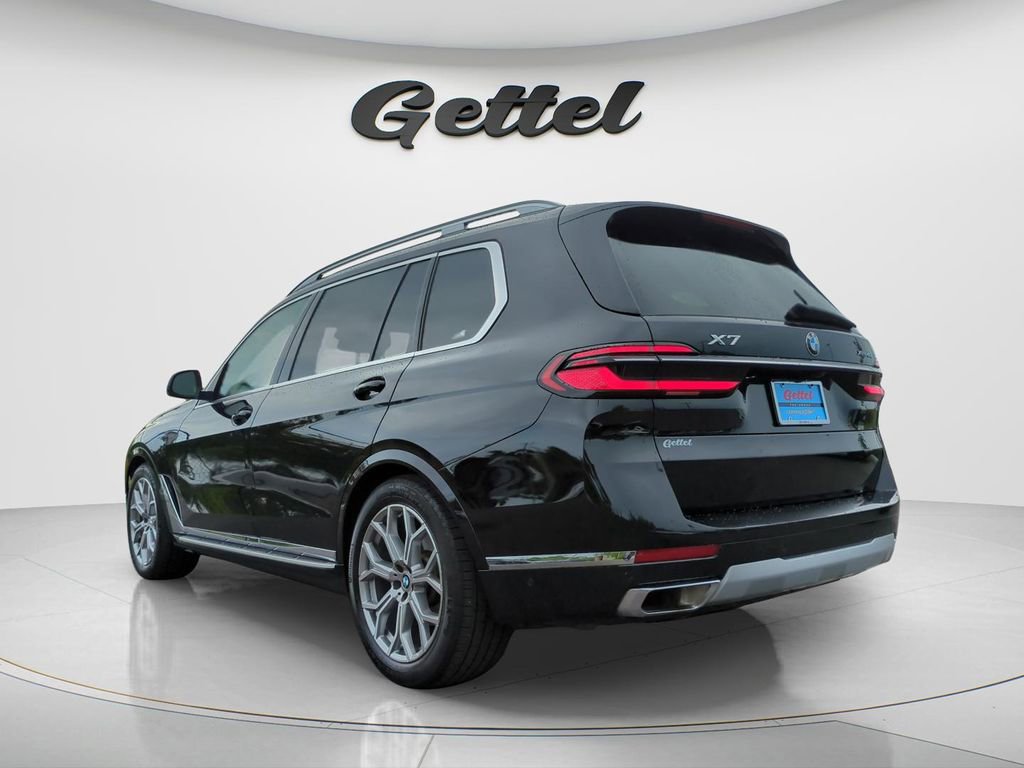 Used 2025 BMW X7 xDrive40i AWD/4WD image 7