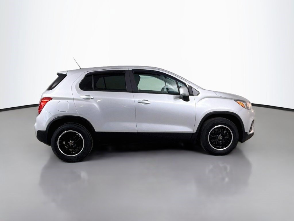 Used 2017 Chevrolet Trax LS FWD image 11