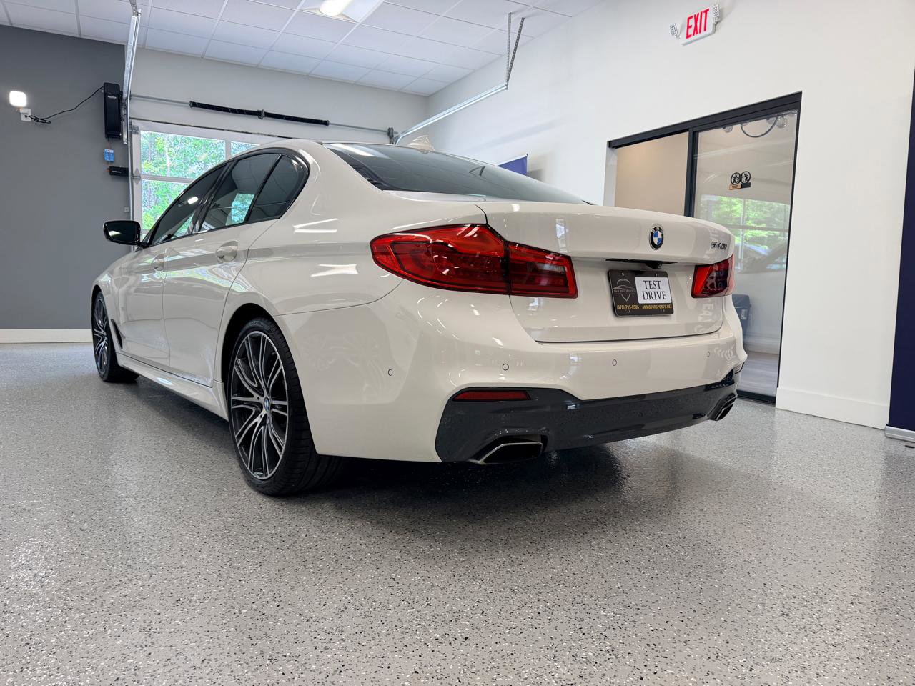 Used 2019 BMW 540i w/ M Sport Package RWD image 6