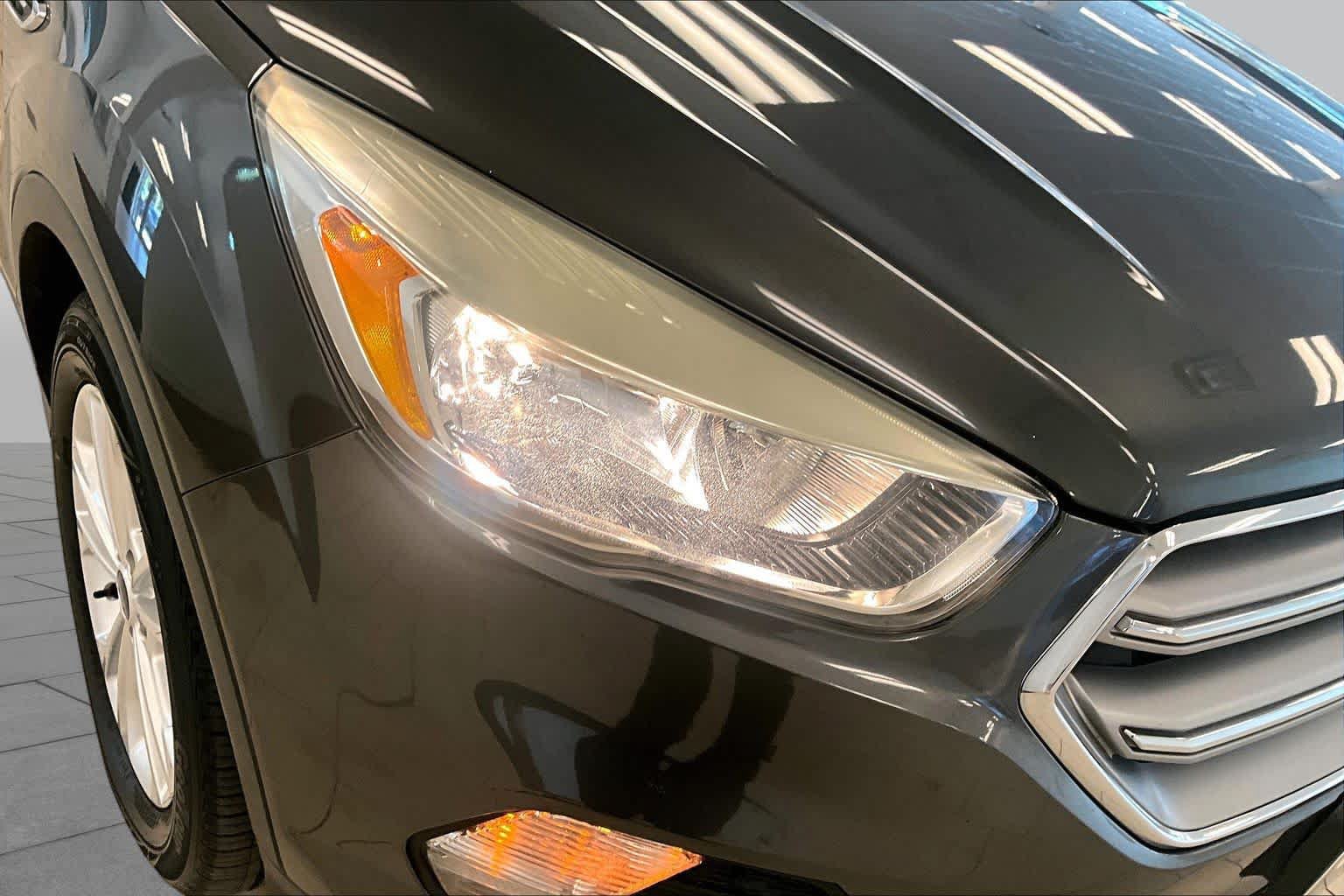 Used 2017 Ford Escape SE FWD image 26