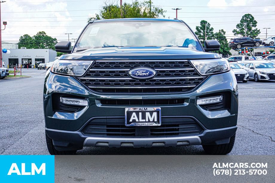Used 2022 Ford Explorer XLT w/ Equipment Group 202A image 10