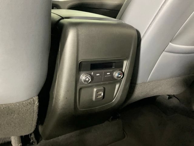 Used 2024 Buick Enclave Essence AWD/4WD image 22