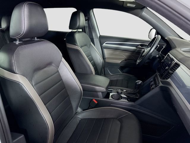 Used 2022 Volkswagen Atlas Cross Sport SEL Premium R-Line image 31