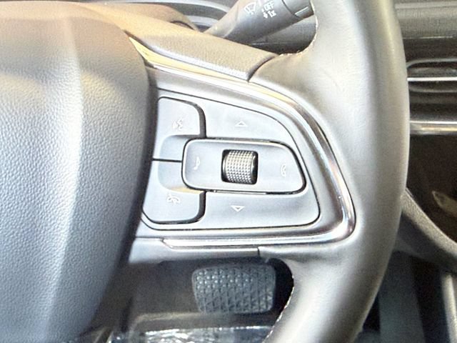 Used 2025 Buick Envista Sport Touring FWD image 12