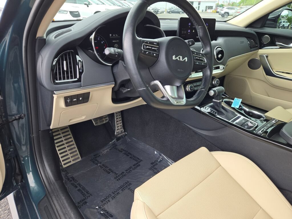 Used 2023 Kia Stinger GT-Line w/ Sun & Sound Package AWD/4WD image 24