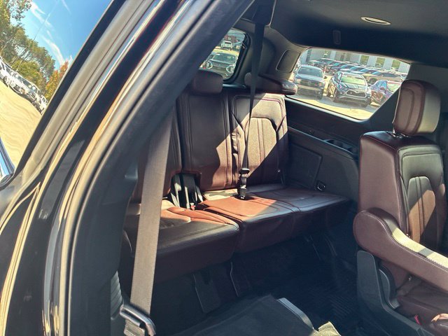 Used 2023 Ford Expedition Limited RWD image 56