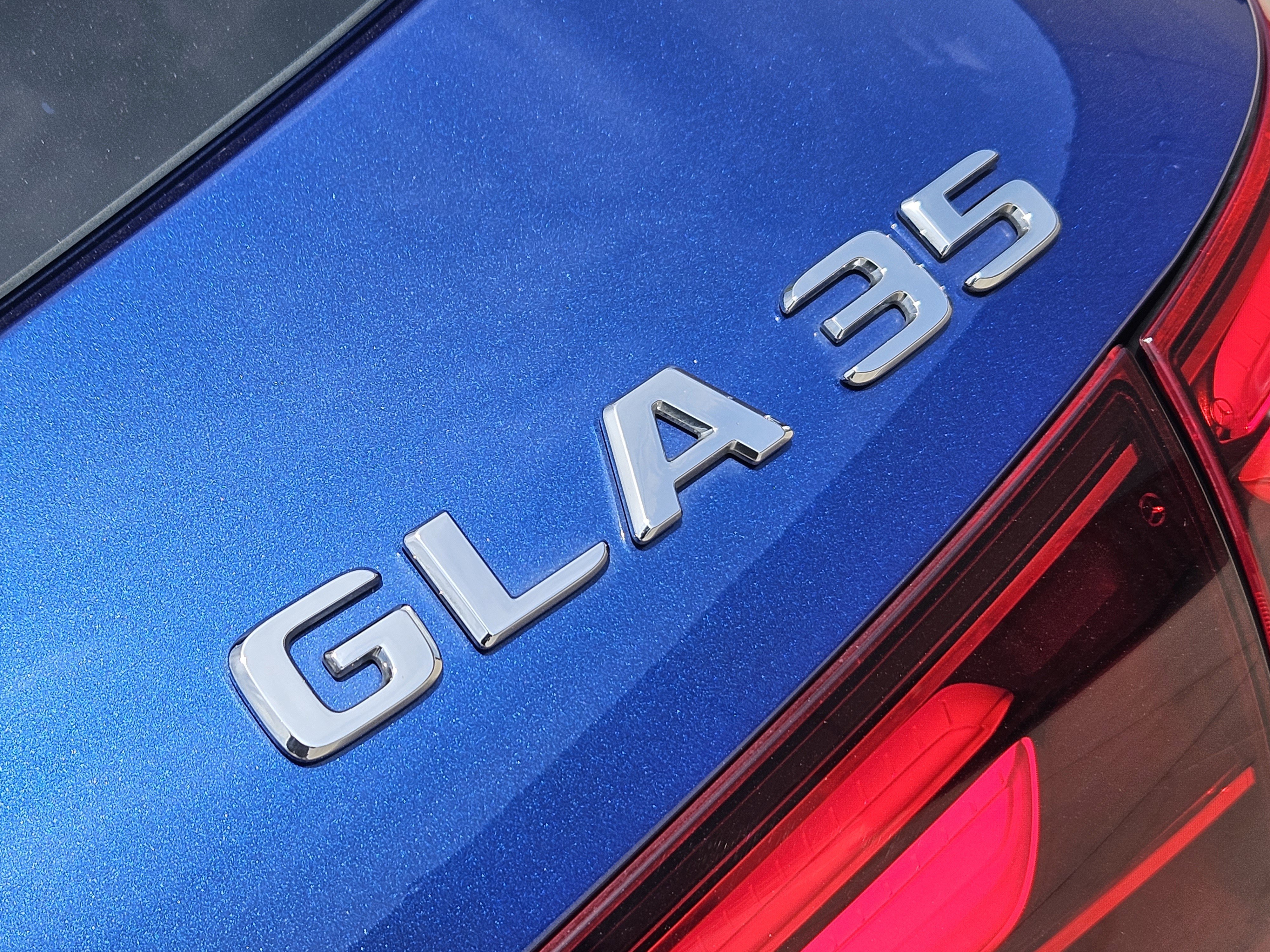 Certified 2024 Mercedes-Benz GLA 35 AMG 4MATIC image 10