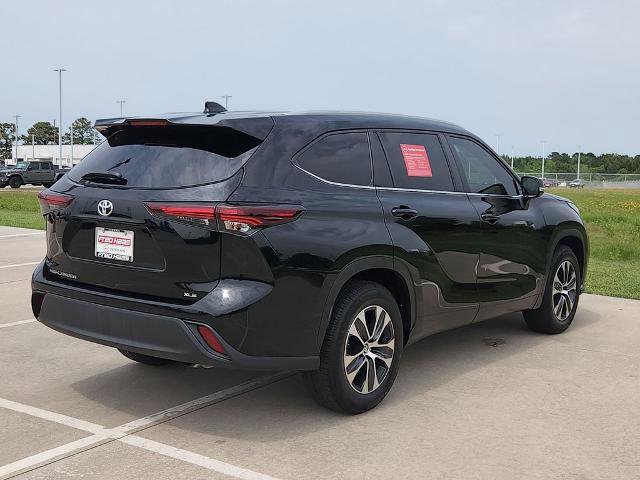 Used 2024 Toyota Highlander XLE FWD image 5