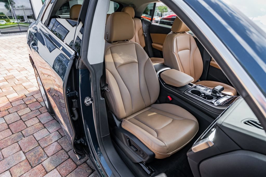 Used 2019 Audi Q8 Prestige AWD/4WD image 33