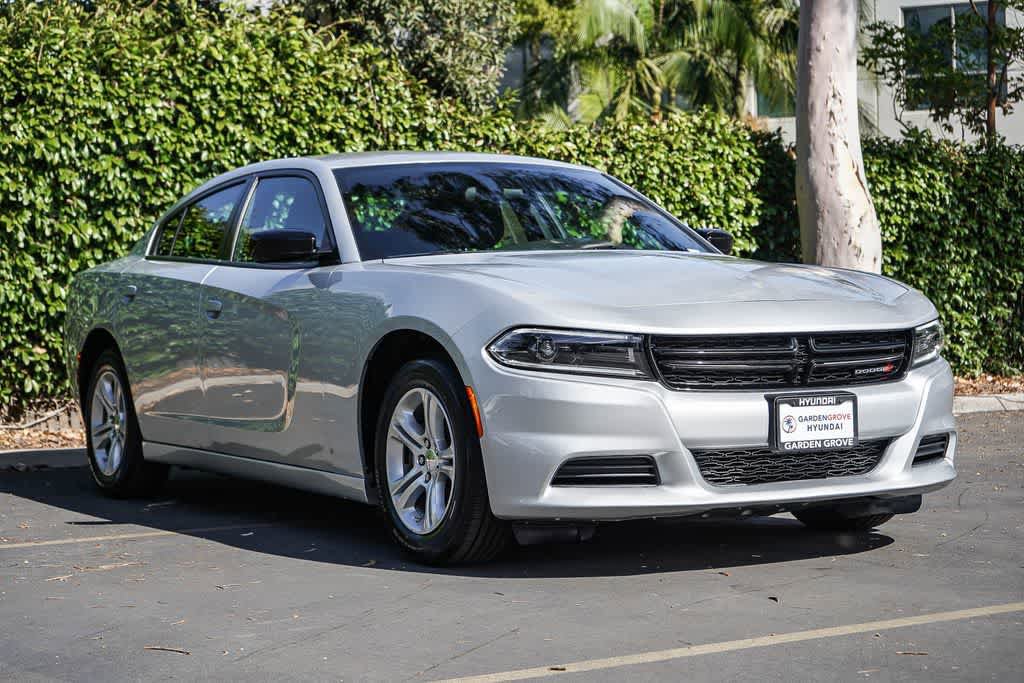 Used 2023 Dodge Charger SXT RWD image 3