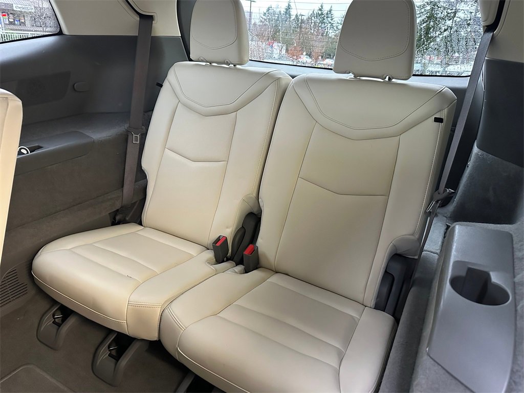 Used 2021 Cadillac XT6 Premium Luxury image 17