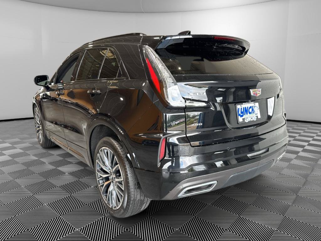 Used 2024 Cadillac XT4 Sport AWD/4WD image 3