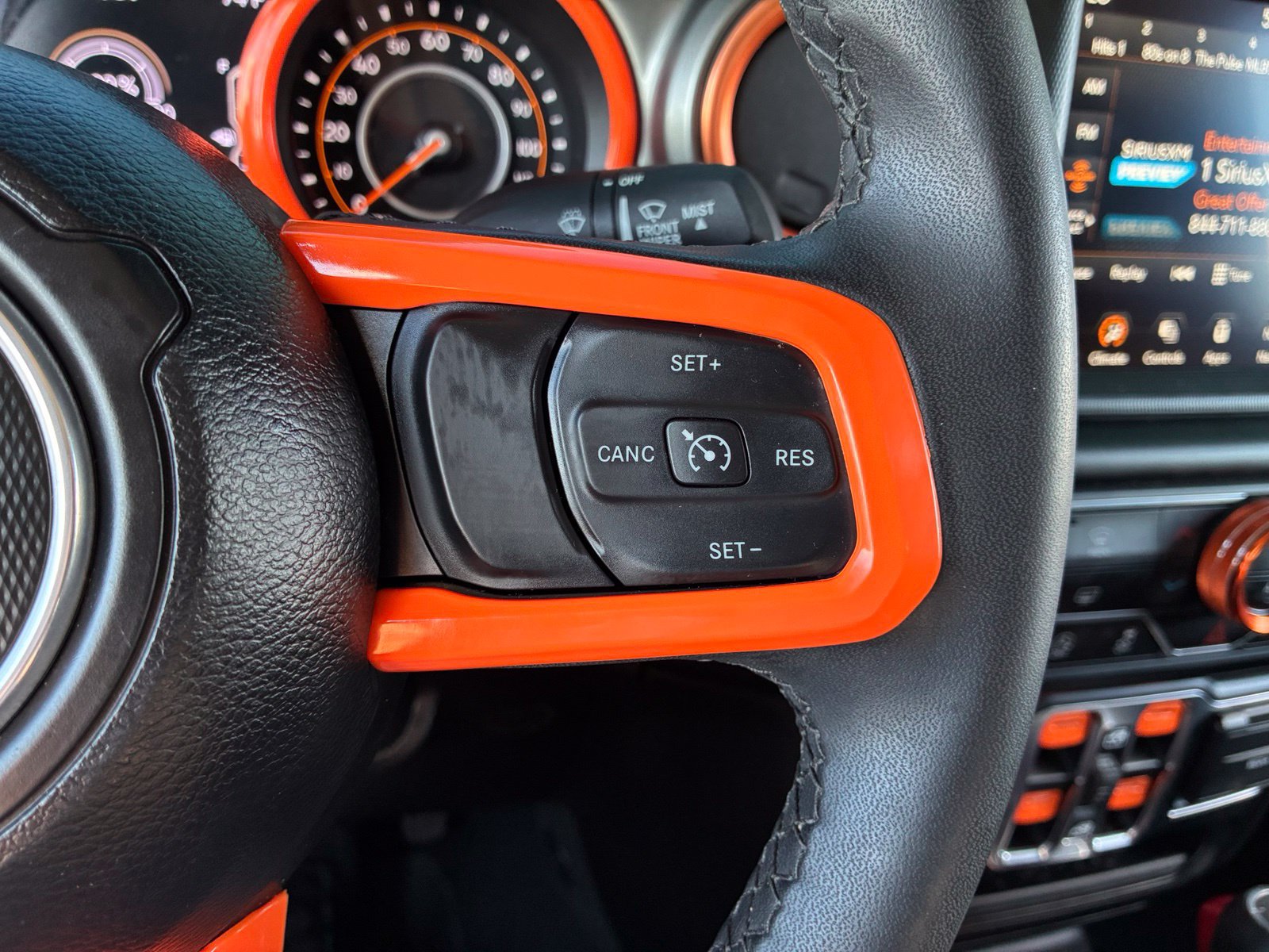 Used 2023 Jeep Gladiator Sport AWD/4WD image 21