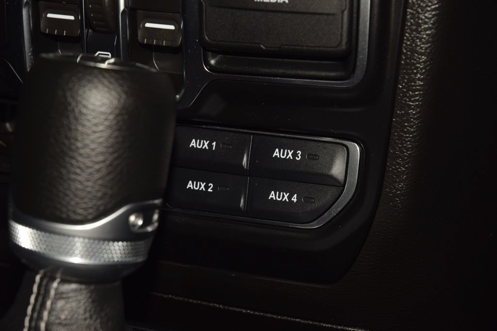 Used 2021 Jeep Wrangler Unlimited Sahara AWD/4WD image 33