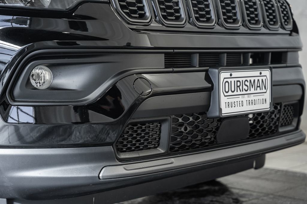 New 2026 Jeep Compass Latitude image 11