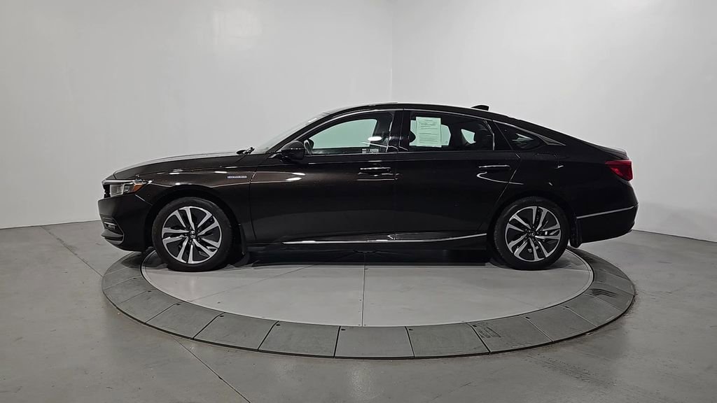 Used 2018 Honda Accord Touring image 2