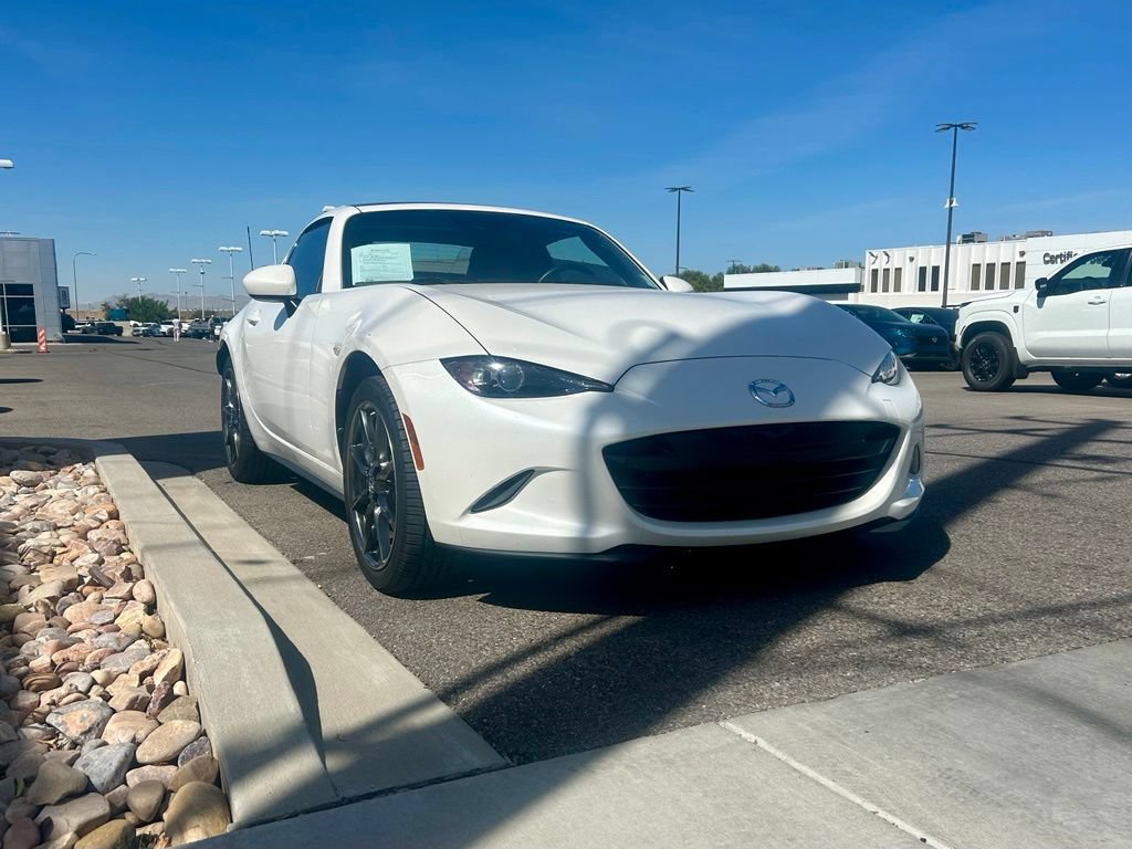 Used 2020 MAZDA MX-5 Miata RF Grand Touring RWD image 4