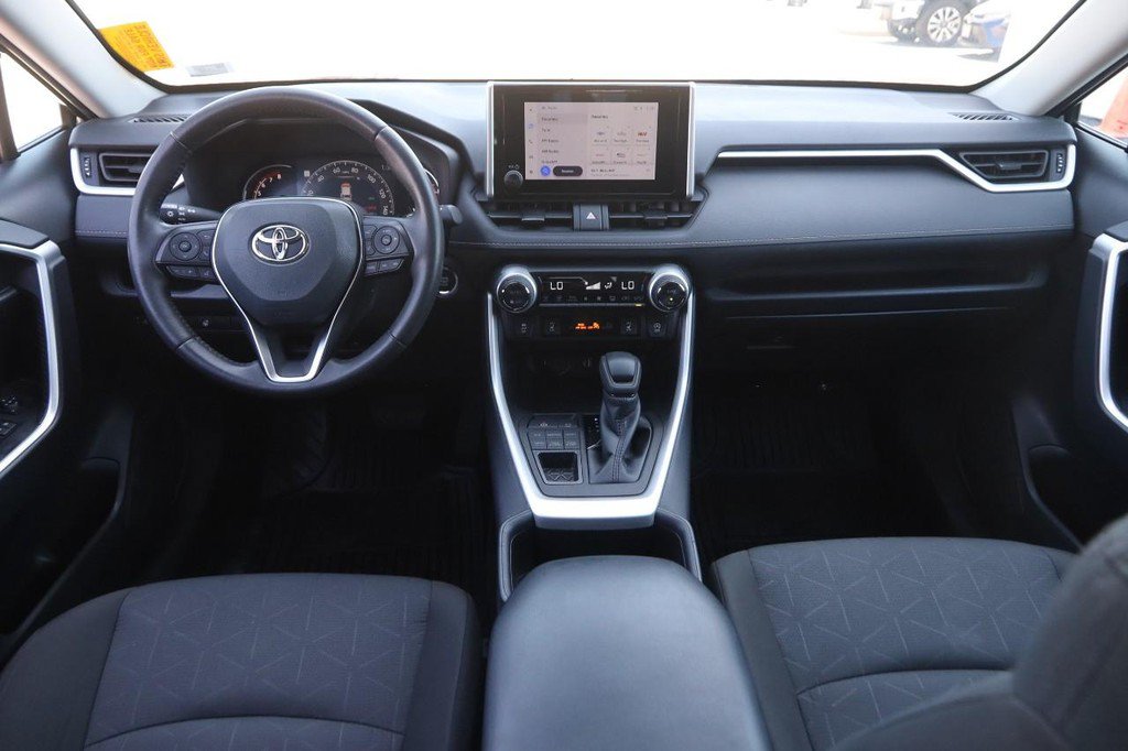 Used 2025 Toyota RAV4 XLE w/ Weather Package AWD/4WD image 22