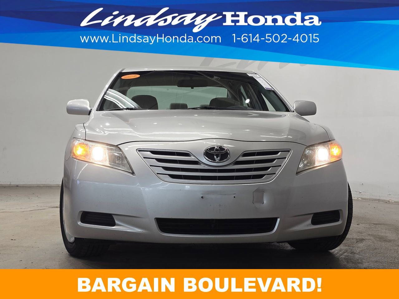 Used 2009 Toyota Camry LE image 2