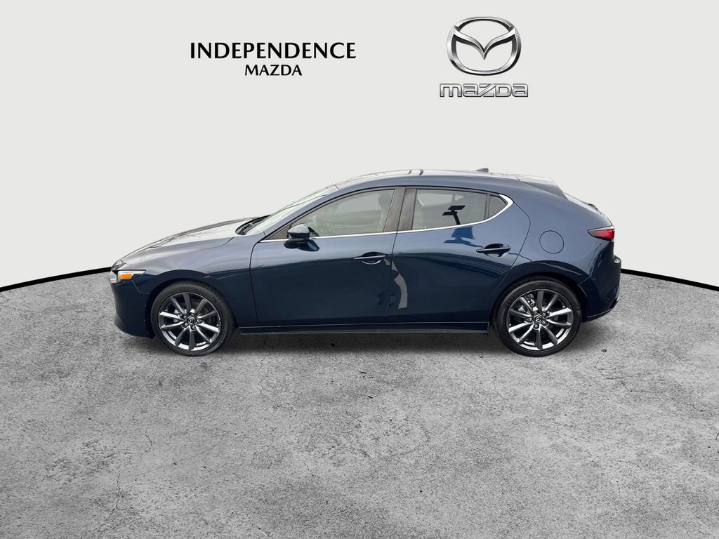 Used 2020 MAZDA MAZDA3 Hatchback w/ Preferred Package image 6