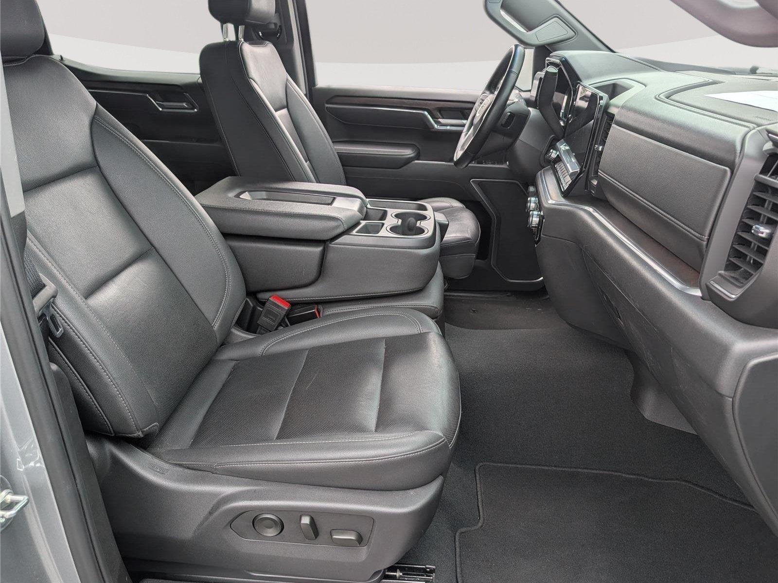 Used 2025 GMC Sierra 1500 SLT RWD image 11