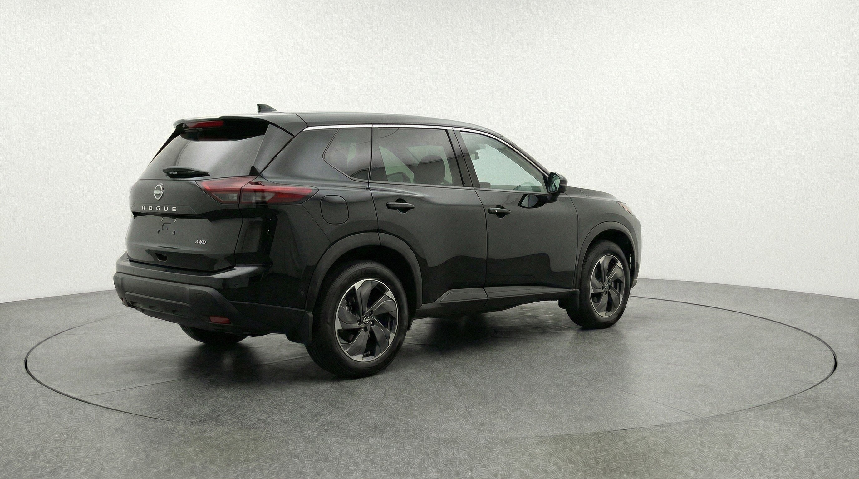 Used 2025 Nissan Rogue SV AWD/4WD image 9