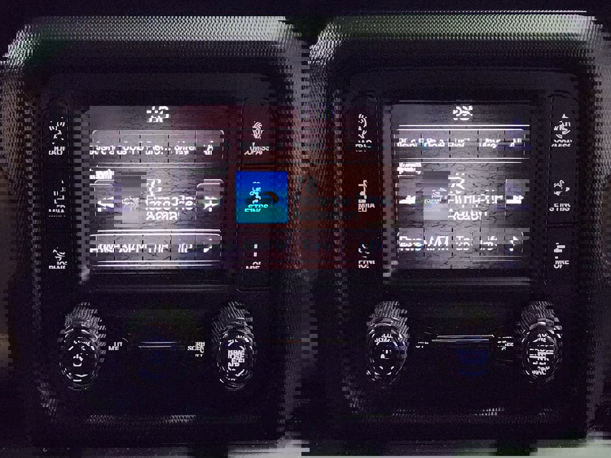 Used 2020 Jeep Wrangler Unlimited Sport image 35