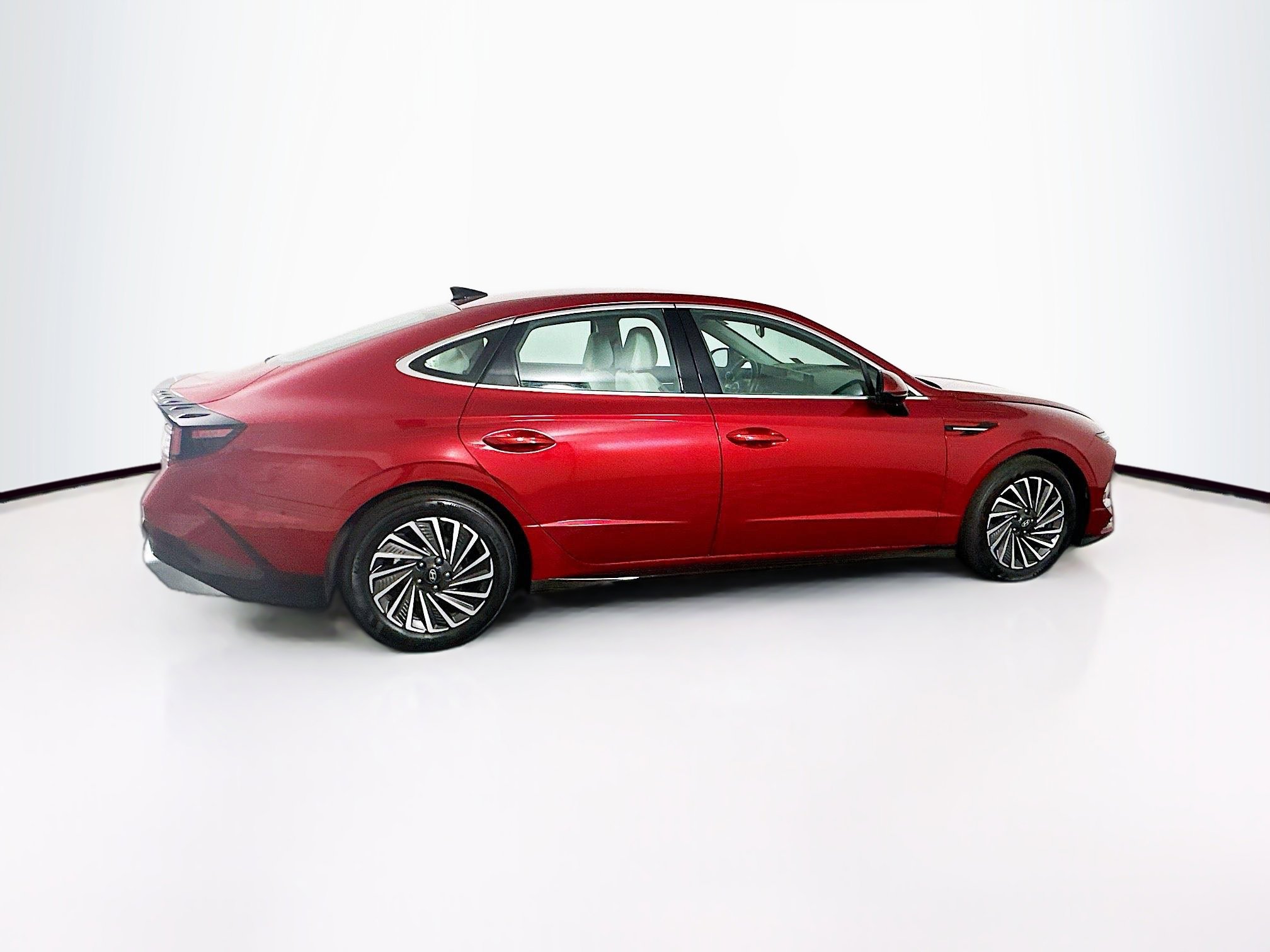 Used 2025 Hyundai Sonata SEL FWD image 10