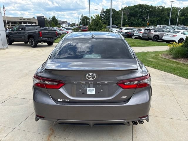Used 2024 Toyota Camry SE FWD image 6