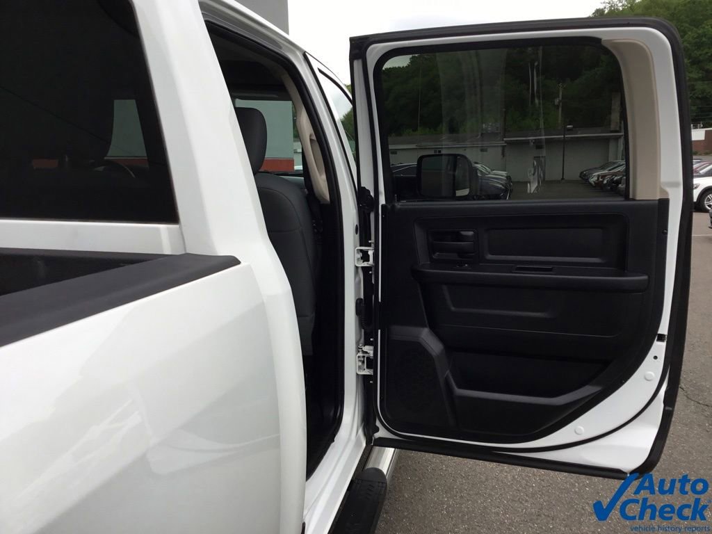 Used 2015 RAM 3500 Tradesman w/ Chrome Appearance Group image 39