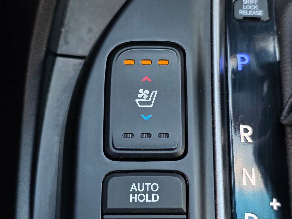 Used 2018 Hyundai Santa Fe Limited image 35