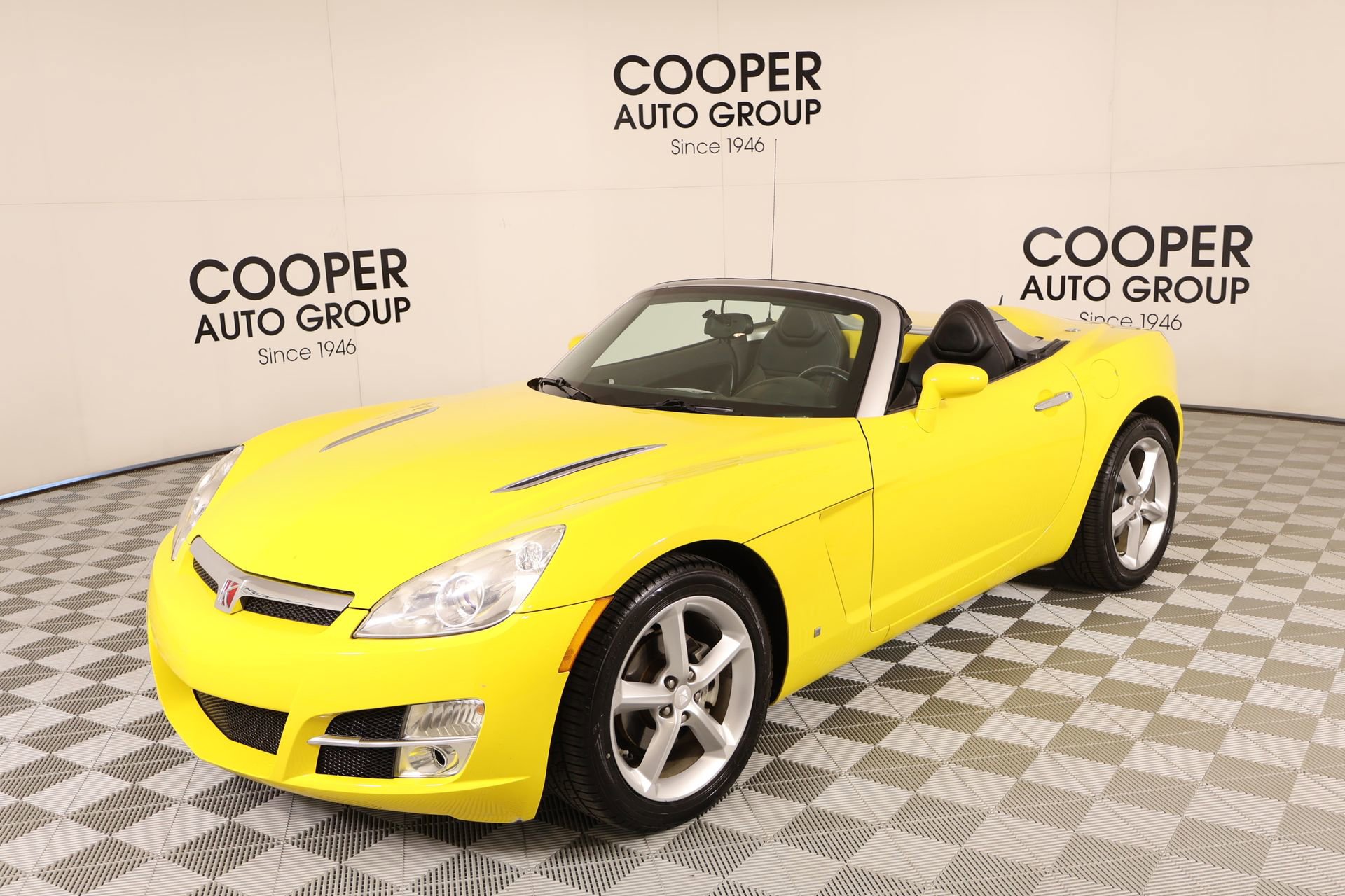 Used 2009 Saturn Sky w/ Premium Trim Package RWD image 8