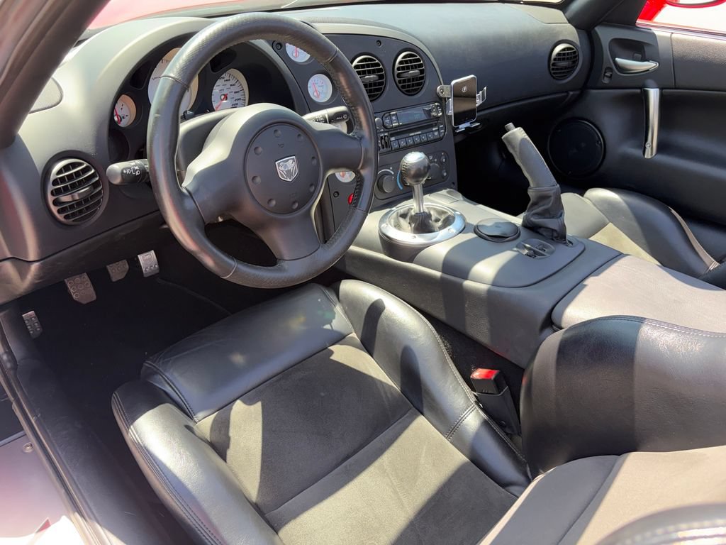 Used 2004 Dodge Viper SRT-10 RWD image 8