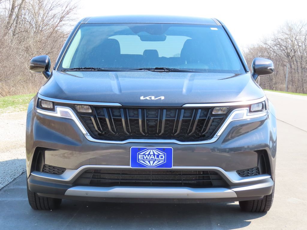 Used 2023 Kia Carnival LX FWD image 11