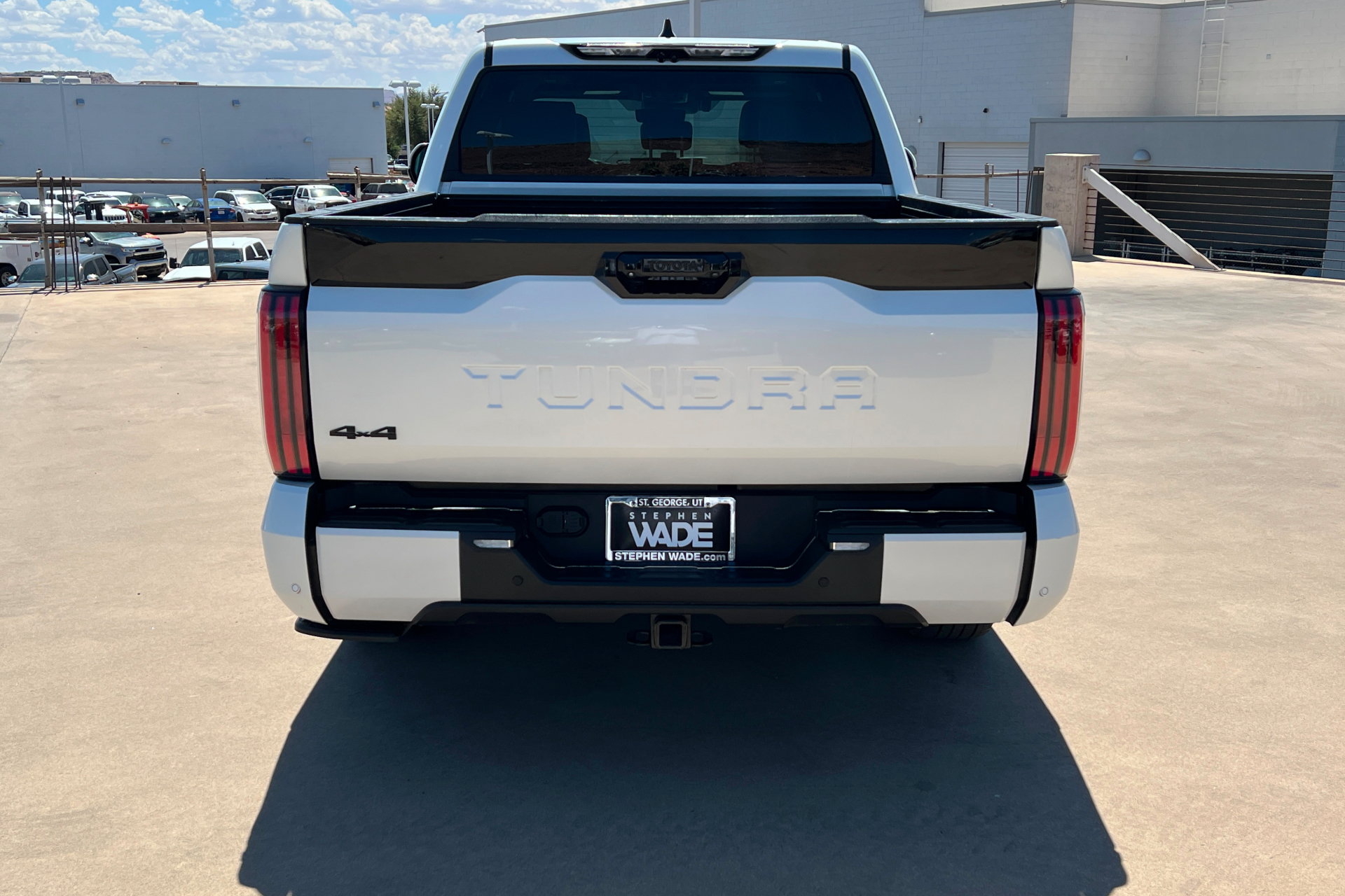 Used 2022 Toyota Tundra Platinum w/ Advanced Package AWD/4WD image 5