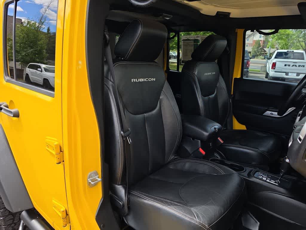 Used 2015 Jeep Wrangler Unlimited Rubicon w/ Connectivity Group AWD/4WD image 23