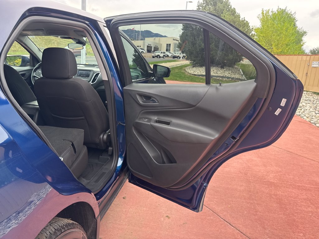Used 2022 Chevrolet Equinox LT AWD/4WD image 24