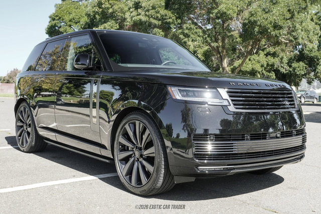 Used 2026 Land Rover Range Rover SV AWD/4WD image 12