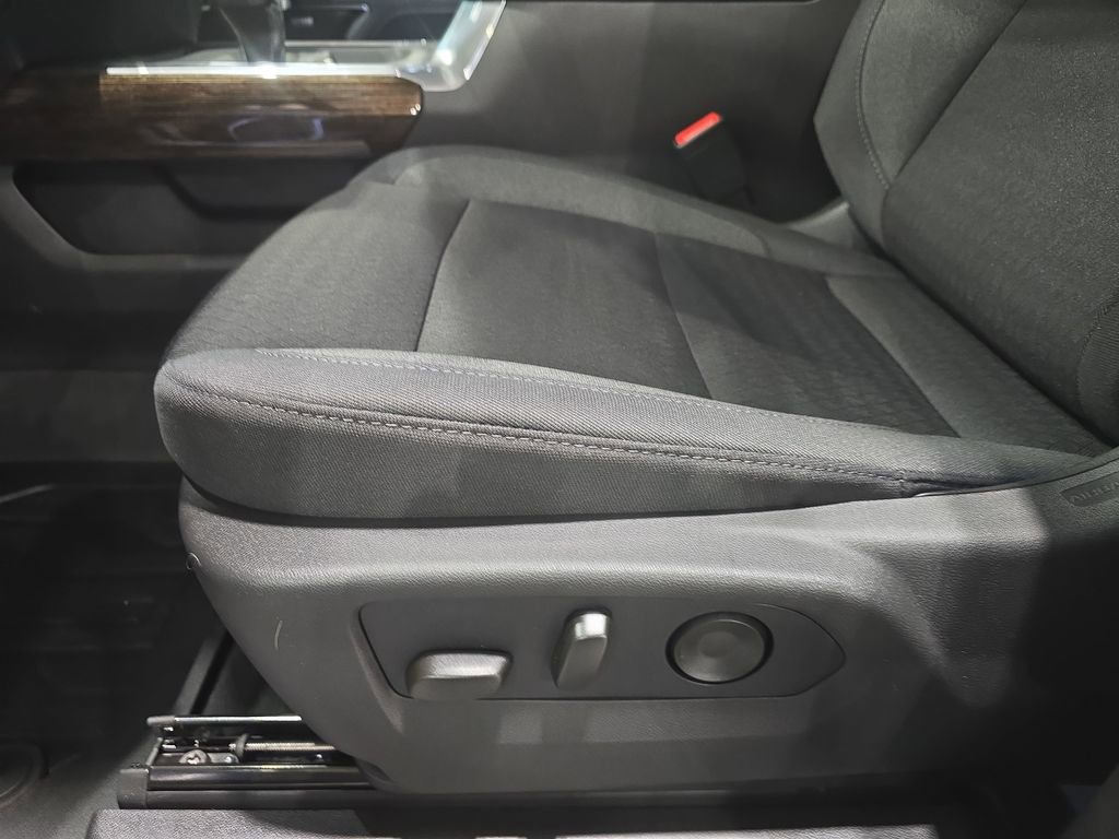 New 2026 GMC Sierra 1500 Elevation image 29