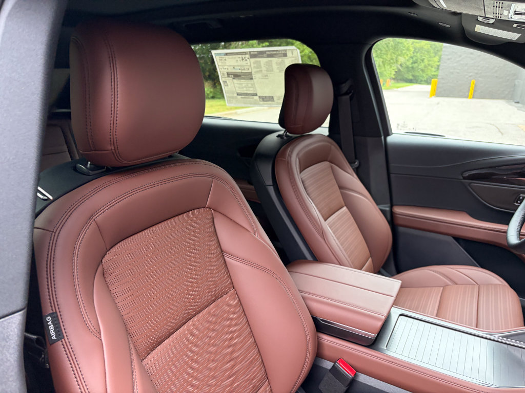 New 2026 Lincoln Nautilus Reserve w/ Jet Appearance Package AWD/4WD image 31