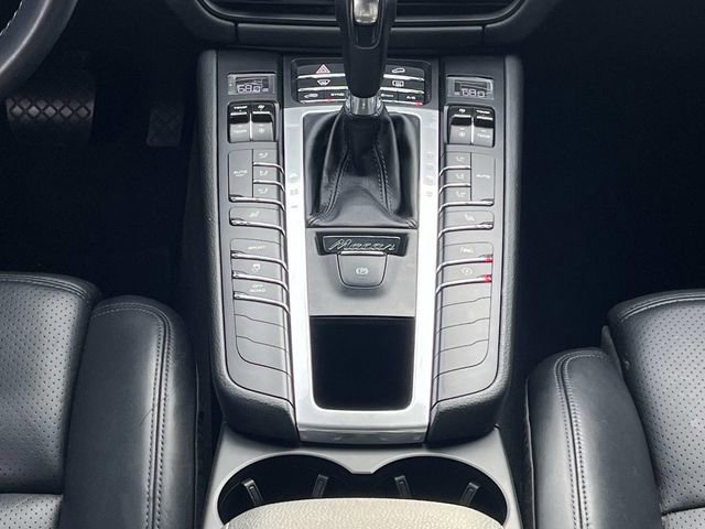 Used 2020 Porsche Macan AWD/4WD image 17