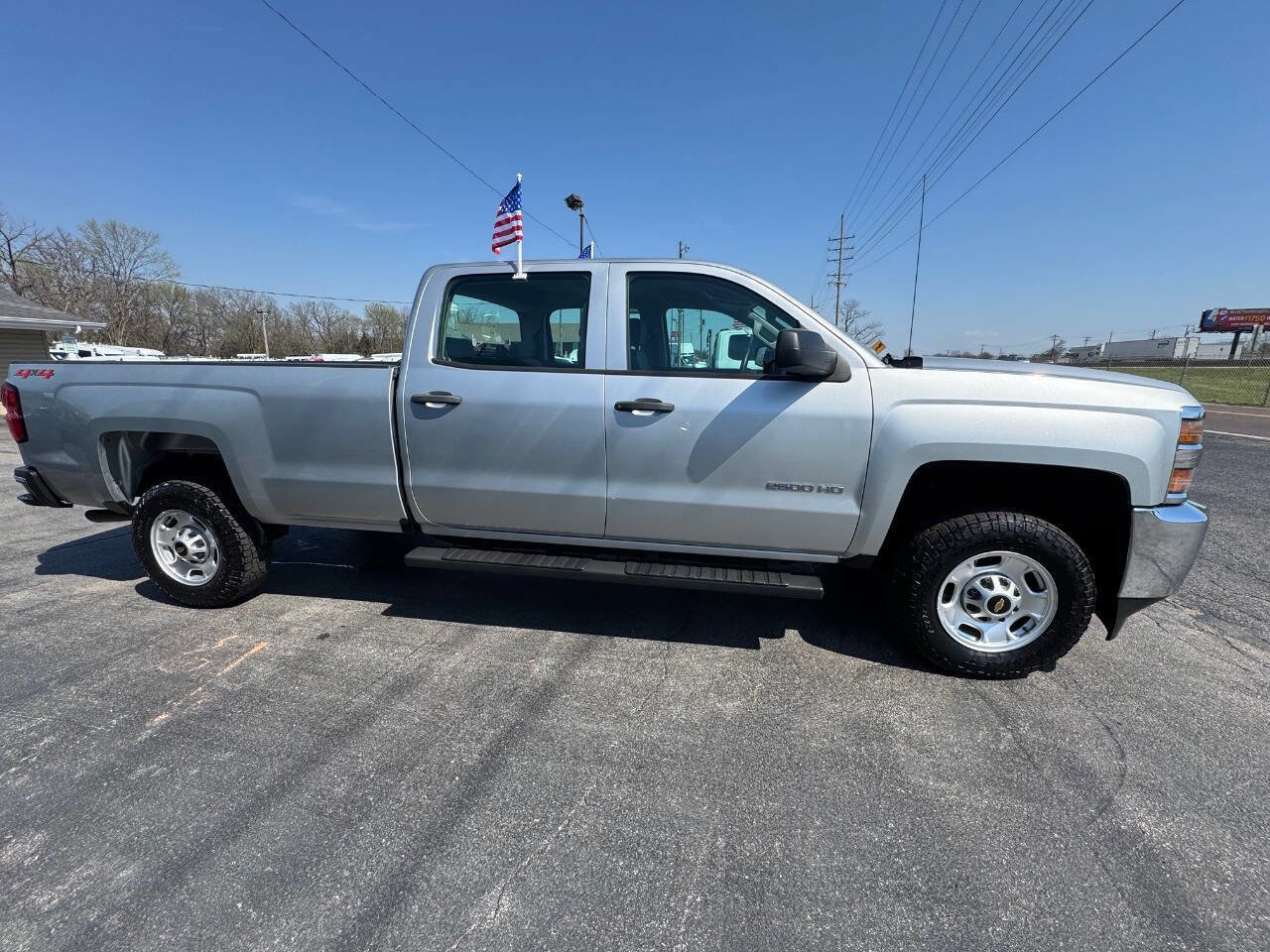 Used 2018 Chevrolet Silverado 2500 W/T AWD/4WD image 5
