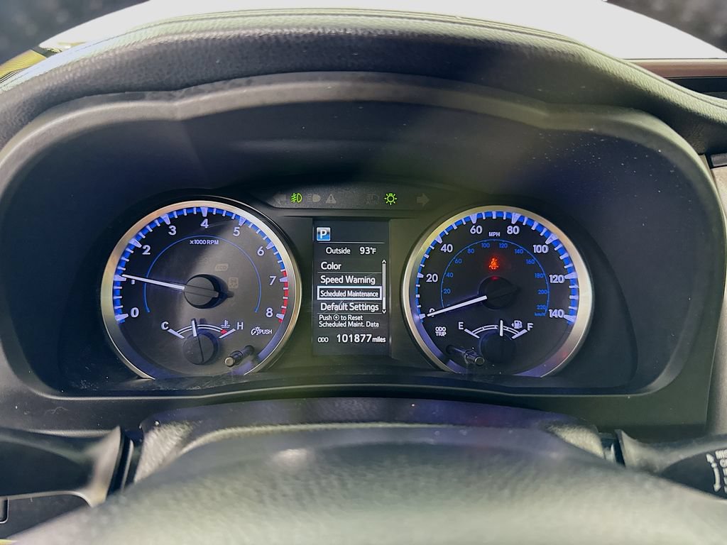Used 2018 Toyota Highlander Plus FWD image 34
