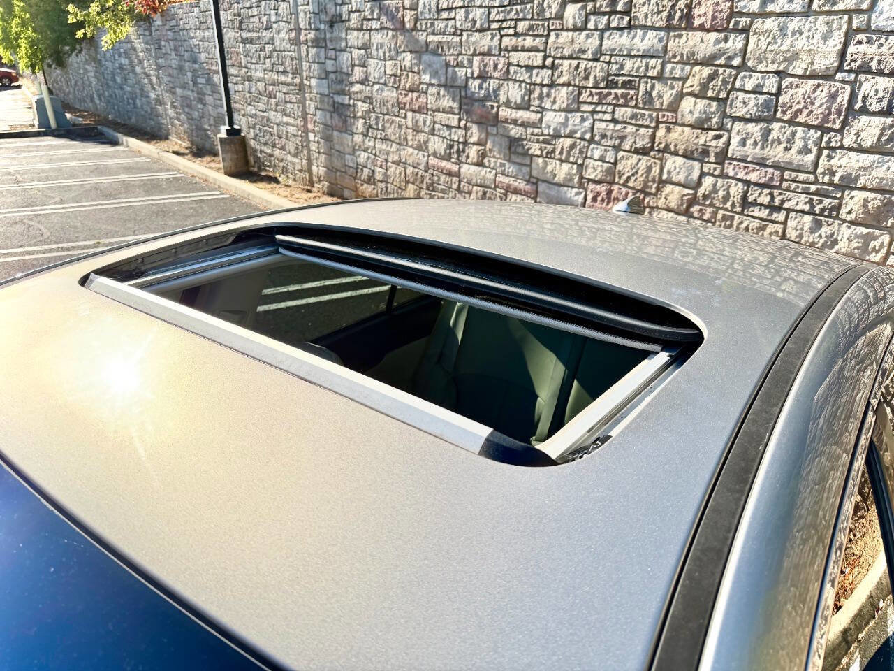 Used 2014 Subaru Legacy 2.5i Limited w/ Moonroof Package image 18