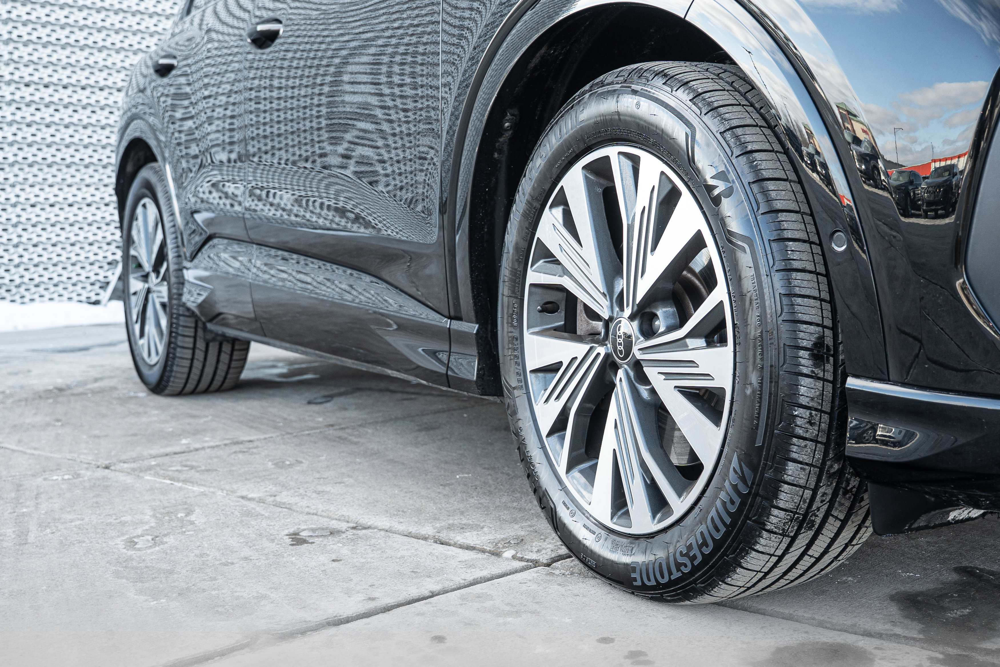 Certified 2023 Audi Q4 e-tron Premium Plus w/ Premium Plus image 31