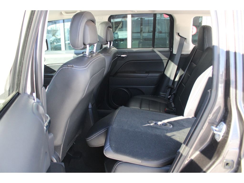 Used 2016 Jeep Patriot High Altitude image 27